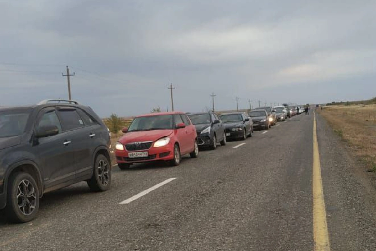 Qazaxıstana 98 min rusiyalı gedib: Tokayev Rusiya tərəfi ilə danışıqlar aparacaq